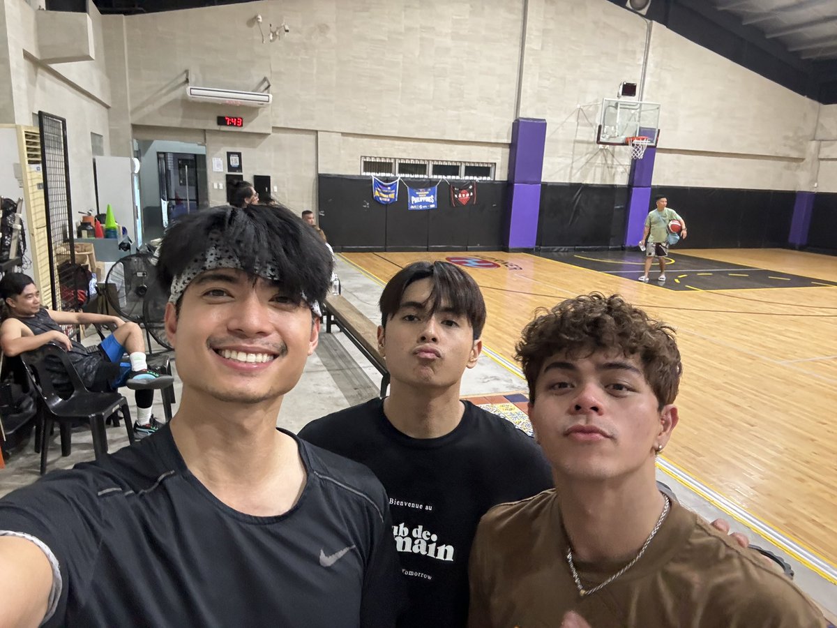 Started playing ball again! Good vibes lang kasama ng runners 🫶