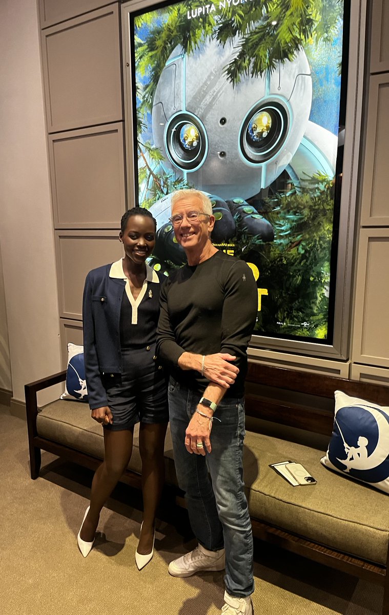 Saw a little preview of THE WILD ROBOT this evening at Dreamworks Animation with director Chris Sanders and lead voice Lupita Nyong'o in attendance.