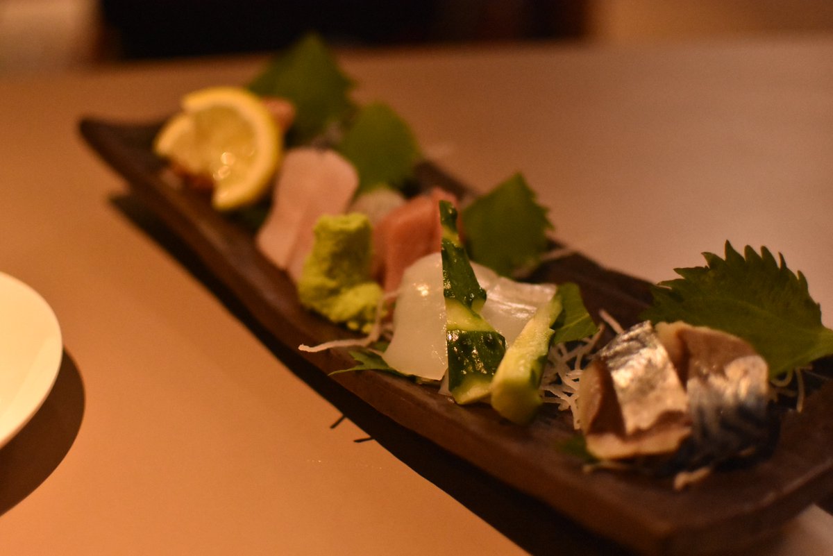 NaneiTenmonkan's tweet photo. SATUMA〇萬
刺身の盛り合わせ🐟
マグロ、イカ、サバ🐟
刺身うまうま🐟
#SATUMA
#鹿児島
#天文館
#刺身 https://t.co/pL2DFqdNUV