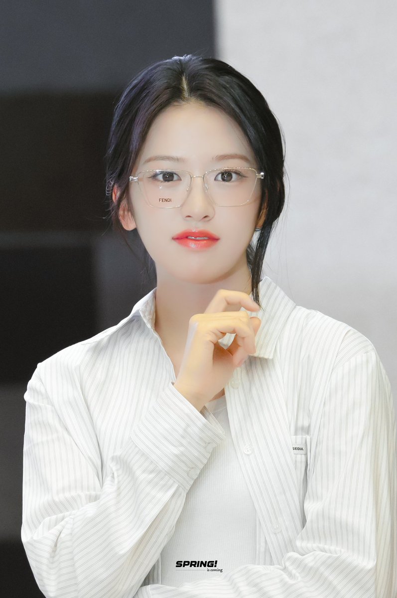 봄이오나봄 tweet media