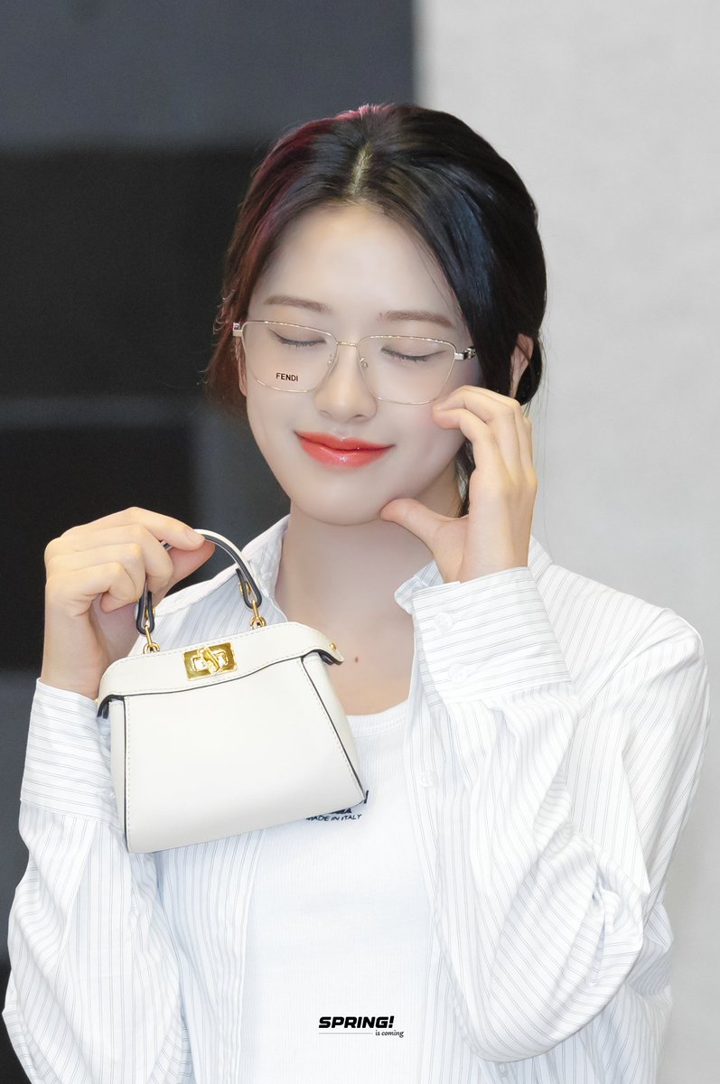 240520 GMP 출국 안유진 HQ

펜디 걸~☺️

#아이브 #IVE #안유진 #ANYUJIN