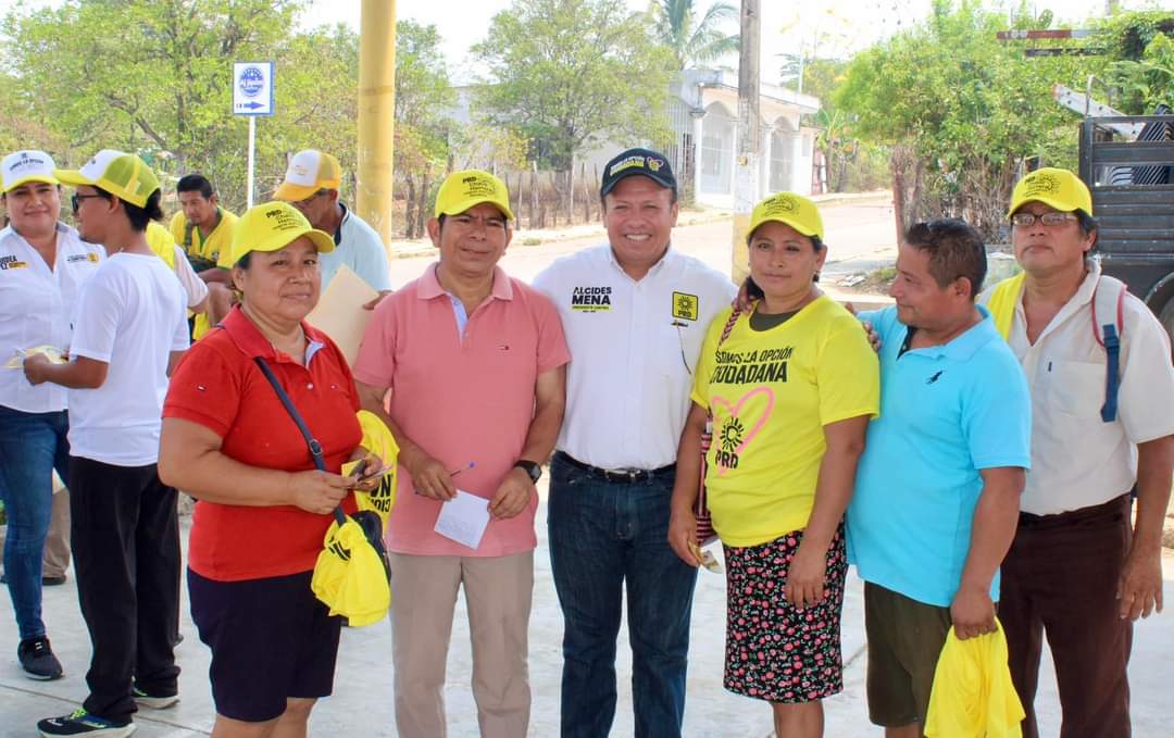 Alcides_Mena's tweet photo. Vamos a cerrar hasta el último minuto de la campaña, caminar, caminar y caminar. https://t.co/k2Ns4wJzhF