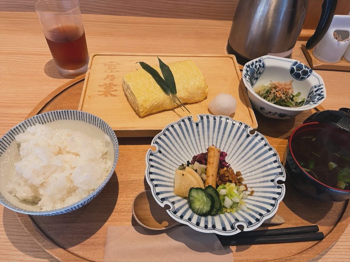 occulabo's tweet photo. 国立病院時代の精神科医で産業医の藤本先生と再会🥰
色々話が盛り上がり、進みそう🎉
#オキュラボ
#御茶ノ水
#神保町
#水道橋
#ランチ
#ランチ巡り
#ワタシのOccupation
#MyOccupation https://t.co/vZVihEytww
