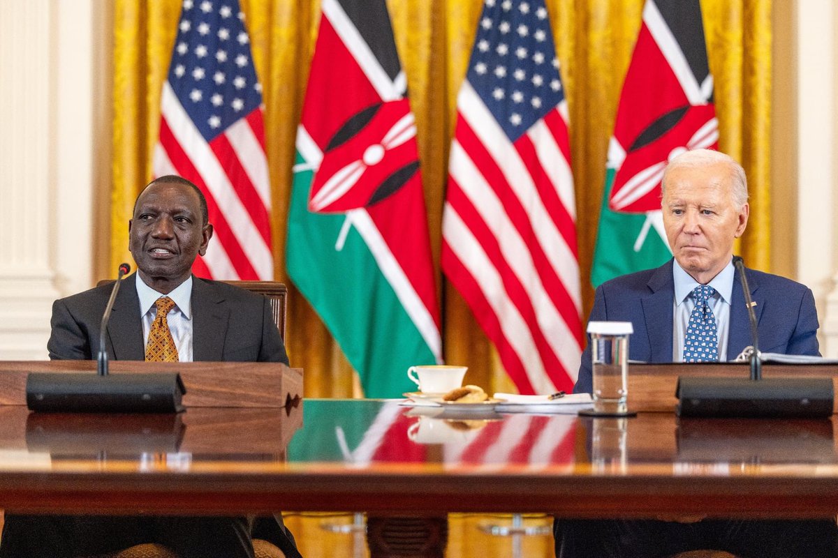 MRSMuruguu's tweet photo. BREAKING JUICY MEWS!!

U.S. President @POTUS is expected to designate Kenya as a major non-NATO ally during President @WilliamsRuto ‘s State Visit. 

Kenya will be the first sub-Saharan African country to receive the designation, reflecting Washington’s drive to deepen relations with our nation. 

The designation is granted by the United States to close, non-NATO allies that have strategic working relationships with the U.S. military. Kenya is sending her Police force to Haiti alongside some other African countries to restore peace and calm. 

Kenya has proven to be a dependable and reliable partner for the U.S. at a time when South Africa was pursuing its own more independent foreign policy.

The privileges of being a non- NATO ally include; 

🟢 Kenya will be eligible for loans of material, supplies, or equipment for cooperative research, development, testing, or evaluation purposes.

🟢 It will make Kenya Eligible as a location for U.S.-owned War Reserve stockpiles to be placed on its territory outside of U.S. military facilities.

🟢Kenya as a Non-NATO Ally , Can enter into agreements with the United States for the cooperative furnishing of training on a bilateral or multilateral basis if the financial arrangements are reciprocal and provide for reimbursement of all U.S. direct costs. 

🟢 It will make Kenya Eligible for consideration to purchase depleted uranium ammunition.