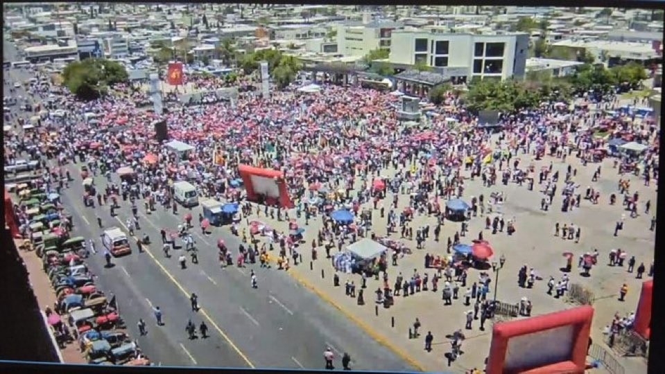 Huasteco4ever's tweet photo. @superharta99 Mismo evento otra toma… vaya vaya!… https://t.co/B9YtAaP18M