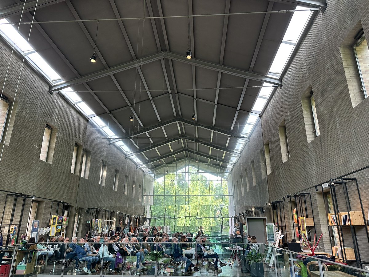 #turismo Insieme xché “l’#EmiliaRomagna è uno stato d’animo”…e le belle emozioni si vivono con le persone, nei territori, “Fra la gente”: ieri a presentazione libro <a href="/AcorsiniAndrea/">Andrea Corsini</a> | con <a href="/CastelliDucato/">Castelli del Ducato</a> |Mara Pedrabissi <a href="/gazzettaparma/">Gazzetta di Parma</a> |e tanti altri/e che tengono forte le radici