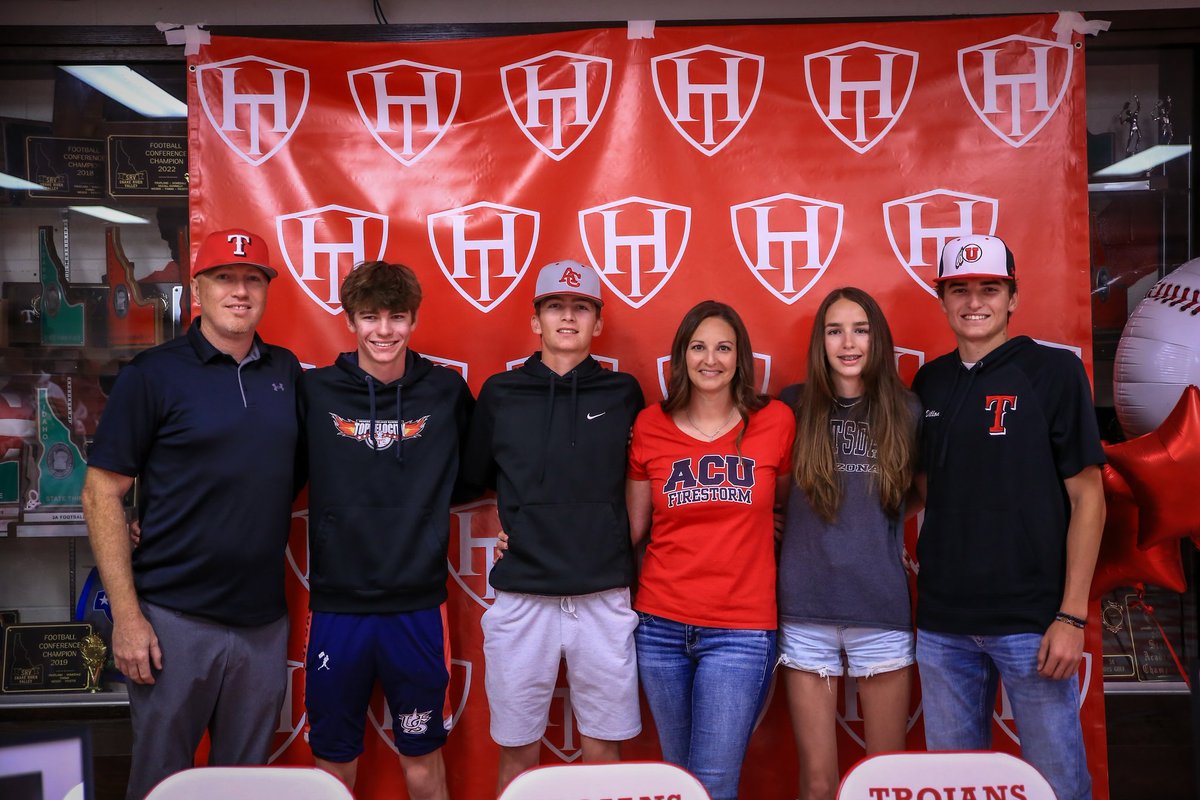 Congrats @payton_fine on signing with @ACUBaseball1! @DillonFine_7 @CarsonFine @garciaandres050