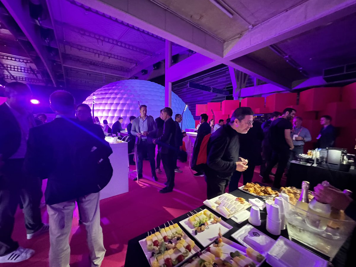 QuadrantLab's tweet photo. 🎉So happy to have all dear guests presented at our Global ePaper Industry White Paper Launch Event 2024! 🚀Together, let's embrace this green revolution withe ePaper technology. 🍃🤖#LessPaperMoreGreen #IOTSWC24 #IOT #firabarcelona #EPIA #iotsolutions #eink #epaper #techevent https://t.co/qJNqf43uo3