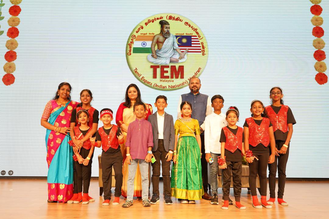 hcikl's tweet photo. Deputy High Commissioner @hcikl Ms Subhashini Narayanan participated as Chief Guest and in her address, encouraged TEM to participate in programmes and activities of @hcikl &amp; @iccr_kl.

@DiasporaDiv_MEA https://t.co/OpgYXb3GG7