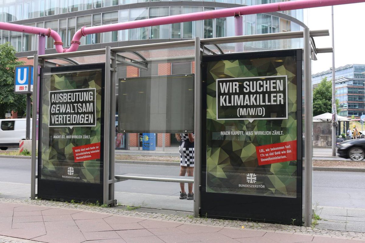 JohannesKirnbe1's tweet image. Geniale Plakataktion in Berlin gegen die Kriegstreiber in der Regierung.
Gefunden im Kanal von Markus Haintz.
#stopwar
#noweapons
#stopkriegstreiber