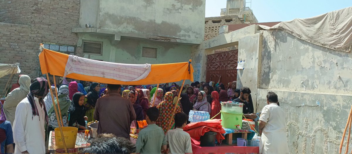 Team_Sindhi's tweet photo. Government Primary School Mir Shah Muhammad Talpur, Mir Colony Tando Jam Semis Code 403010404 listed in  top schools of Taluka Hyderabad consist of 650+ enrolment.
By set up of Benazir Income Support Program
@sardarshah1 @saeedsangri @khalidkoree @SoomroHaleema @SELD_Sindh https://t.co/NpnlJVl4eB