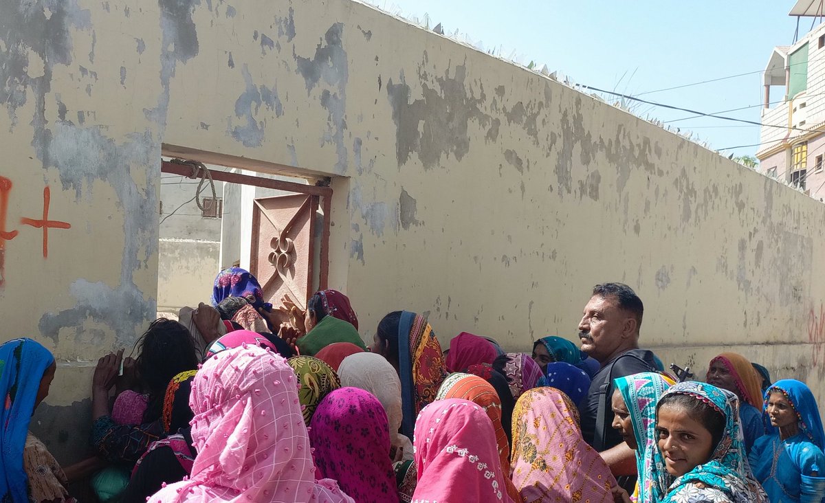 Team_Sindhi's tweet photo. Government Primary School Mir Shah Muhammad Talpur, Mir Colony Tando Jam Semis Code 403010404 listed in  top schools of Taluka Hyderabad consist of 650+ enrolment.
By set up of Benazir Income Support Program
@sardarshah1 @saeedsangri @khalidkoree @SoomroHaleema @SELD_Sindh https://t.co/NpnlJVl4eB