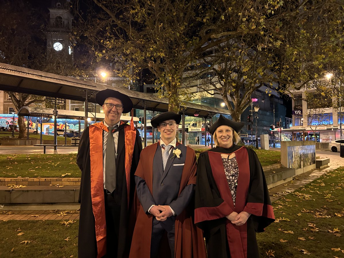 andreav_otago's tweet photo. Congrats to now 'ex' PhD student Ian Liddle, now Dr Ian Liddle, who over the weekend walked across the stage and graduated with his PhD. Well done Ian !!!! https://t.co/gD5AlFg7VI