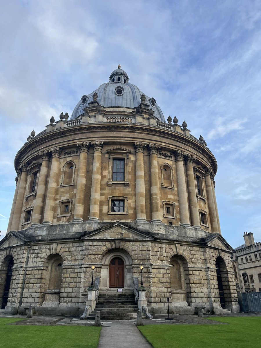 In Oxford this week to present the comparative aspect of my PhD at the <a href="/BritAssoCompLaw/">British Association of Comparative Law</a> annual postgraduate workshop 🇬🇧
Great presentations by PhDs from all over the world 🌍 working on comparative law 📚
