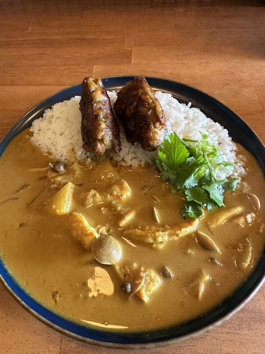 gorota0gre's tweet photo. #アストルティアカレー部
#ごろた飯
#倉敷のスパイスカレー
#CARDAMON
うわ! 言うくらいめちゃうまいの!
トッピングのチキンのケバブも絶品だった! https://t.co/4CY3An8Jbi