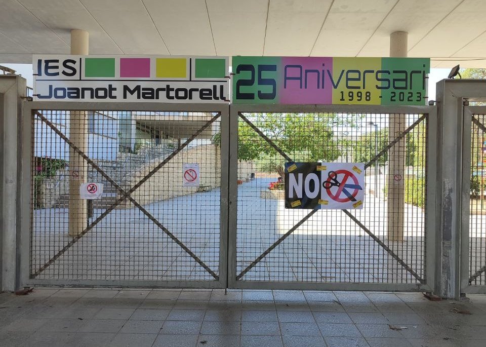 ccoopv's tweet photo. #Vaga23M per la millora de les condicions laborals i salarials dels treballadors i de les treballadores de l’ensenyament.
#EscolaPública
#DefensemLEducació https://t.co/3xgbnAhpvw
