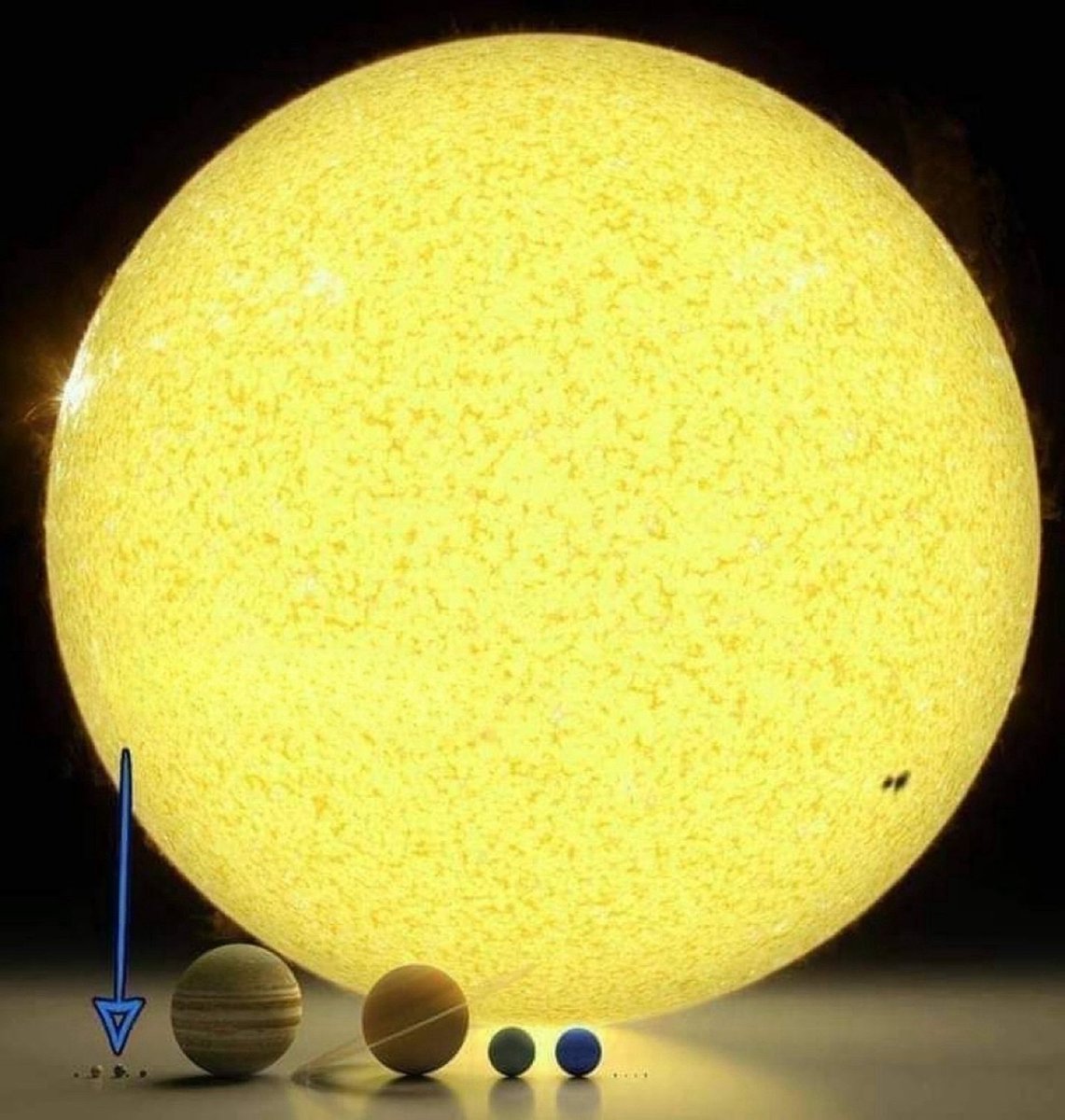 Du lebst genau HIER.

Aber natürlich ist deine persönliche Meinung die Wichtigste in diesem Sonnensystem.