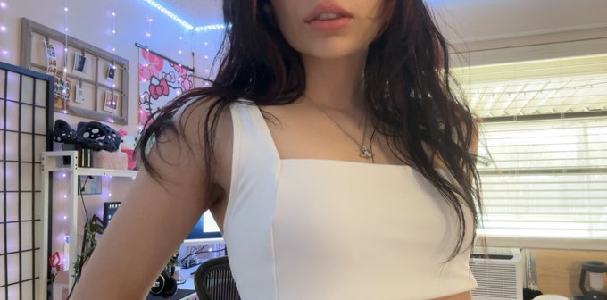 lounging 🛋️ https://t.co/mpGwjHcGqK