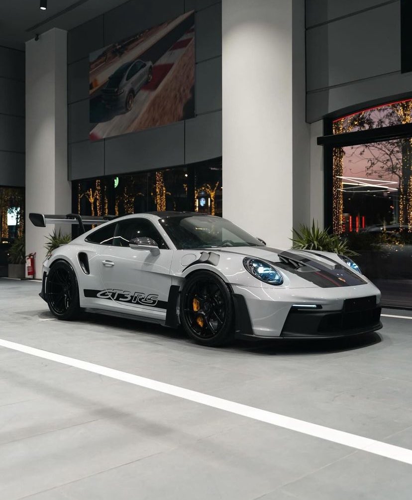Jordan92338366's tweet photo. 992 Weissach GT3RS 🩶 https://t.co/StrDp4CqOP