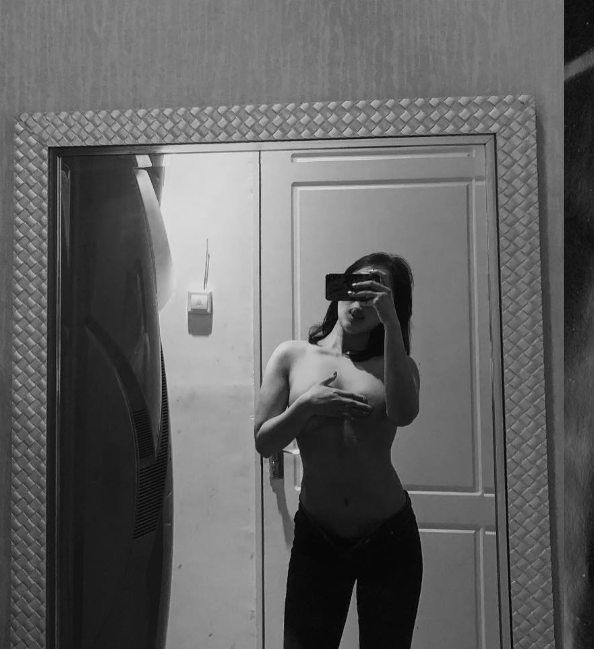 昨天晚上一场大战，今天中午1点才醒！想看视频的点赞就可以！大奶