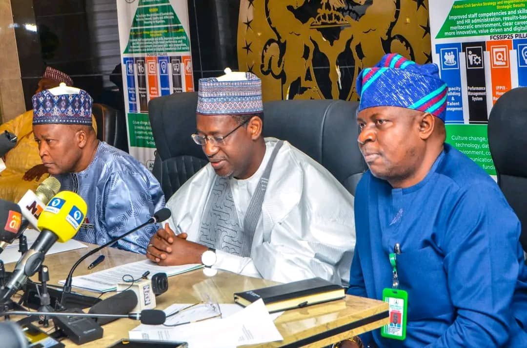 Arch_Dangiwa's tweet image. When we assumed duty, we promised to work in line with His Excellency, President Bola Ahmed Tinubu, GCFR, to break all the barriers to homeownership for Nigerians. We also promised to facilitate and promote the creation of technology systems and private sector-led initiatives