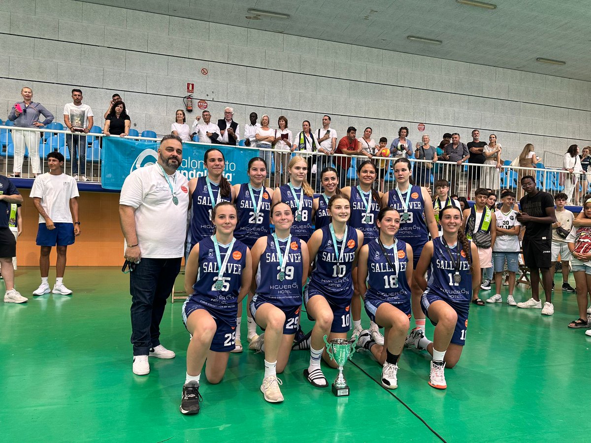 DAK Burguer <a href="/MijasUnionBskt/">MijasUnionBasket</a>  campeón de la F4 Júnior Femenina Plata tras superar a un gran <a href="/cbsalliver/">SALLIVER FUENGIROLA</a> Higuerón Hotel Fuengirola blanco  🏆⛹️‍♀️  #F4JunFemPlata #PlayoffsMálaga

🔗 andaluzabaloncesto.org/malaga/delegac…