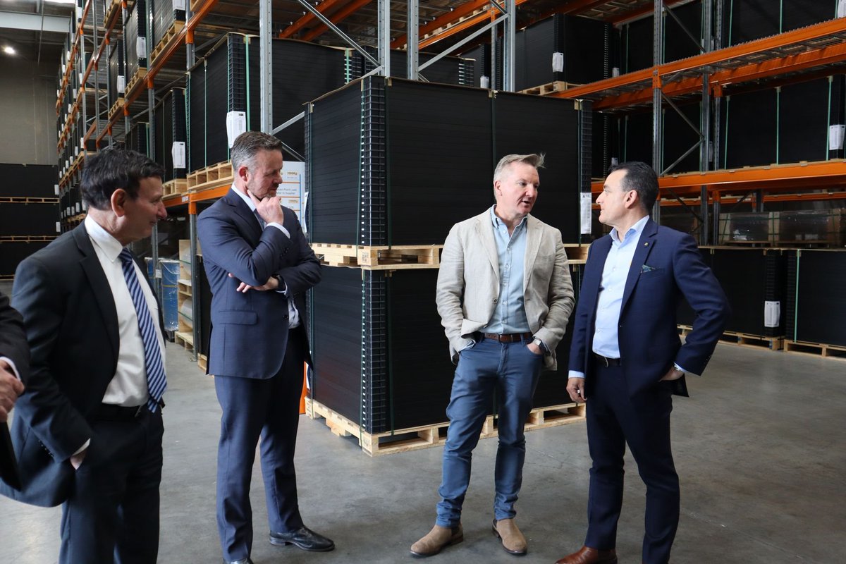 We're celebrating Australian Made Week with a spotlight on @TindoSolar They recently welcomed @Bowenchris & Tony Zappia to their manufacturing plant in SA, showcasing their local experts and high-quality #AustralianMade solar panels. This is a Future Made in Australia😉