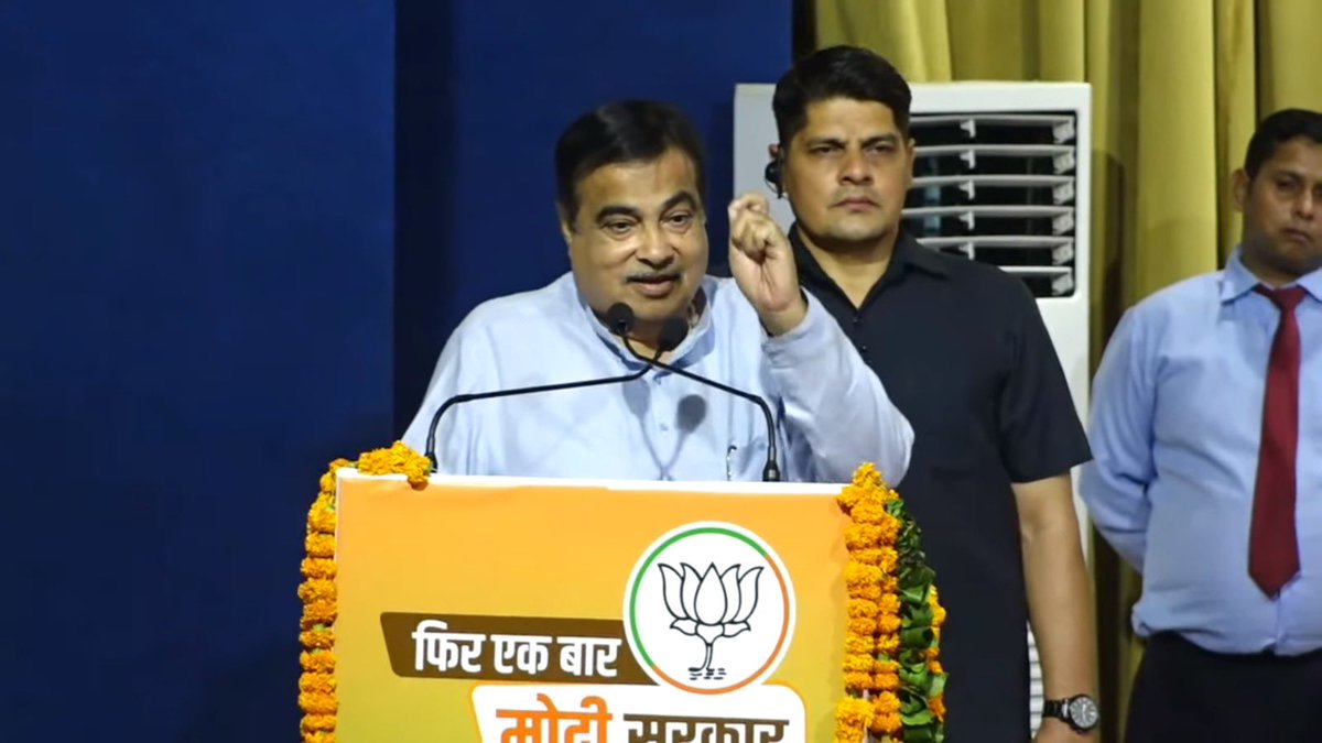atalzillabjpchd's tweet photo. गत दिवस चंडीगढ़ में @nitin_gadkari जी ने  @BJP4Chandigarh के प्रत्याशी श्री @SanjayTandonBJP जी के पक्ष में चंडीगढ़ में आयोजित जनसभा को संबोधित किया।

#PhirEkBaarModiSarkar
#AbkiBaar400Paar
#LokSabhaElections2024 
#GeneralElections2024 https://t.co/hXswfIz9uc