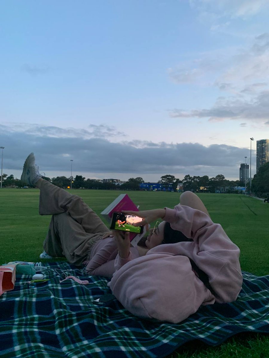 NAE 🌼 tweet media