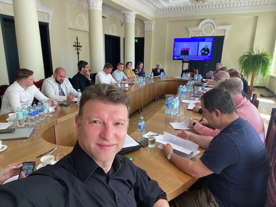 redemptoristi's tweet photo. V pondelok sa v Kaunase konalo 1. koordinačné stretnutie kvôli plánovaniu aktivít počas Jubilejného roka 2025. Redemptoristi vo svojom príspevku pripomenuli službu misionárov milosrdenstva ako aj ľudové misie. https://t.co/w3T3UeI3J4