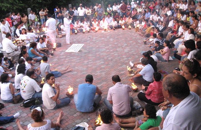 #GivePeaceAChance with #peacefires. #ConnectMyLight to create #WorldPeace at peacefires.org