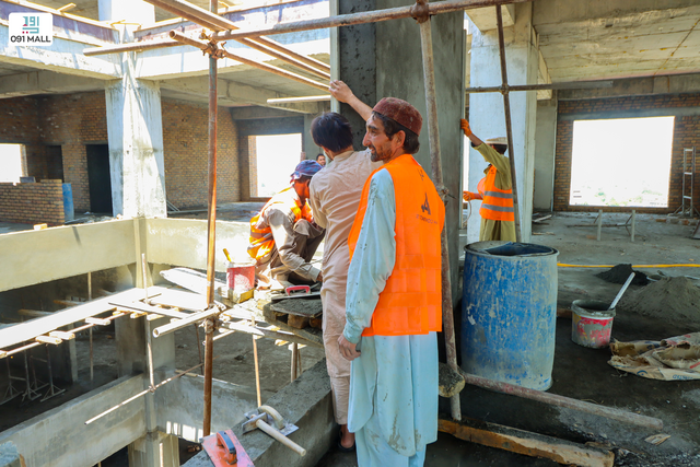 091 مال  کا تعمیراتی کام تیزی سے آگے کی جانب گامزن ہے۔

.مزید تفصیلات کے لیے دی گئی تصاویر  دیکھیں

#091mall #constructionupdate #sitework #AHcontractor #constructionsite #workinprogress #Mall #InvestNow #Peshawar #KPK