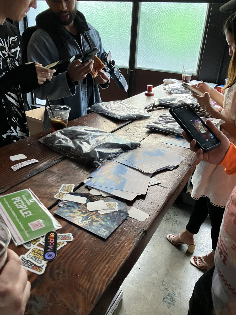 CryptoQuile's tweet image. SF is back! Grubbin&apos; for #PizzaDAO! 

Thanks to @colo @_bitchcoin @helium_mobile @cookbook_dev @Hadronfc 

Great to see @loukerner @RachelRoseB @eforst @whatupjeff and all 

🍕🍕🍕🍕🍕