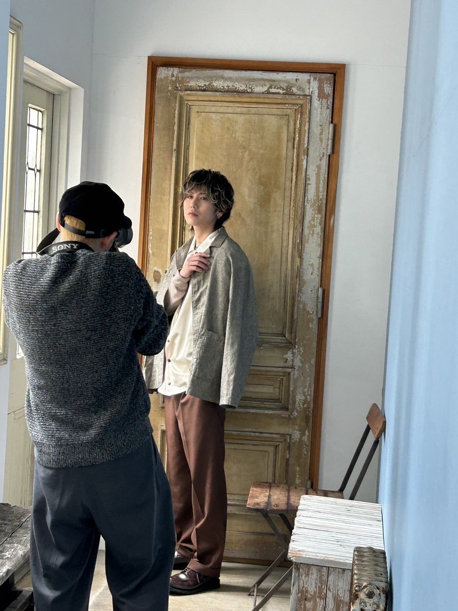 MEN'S SCROLL tweet media