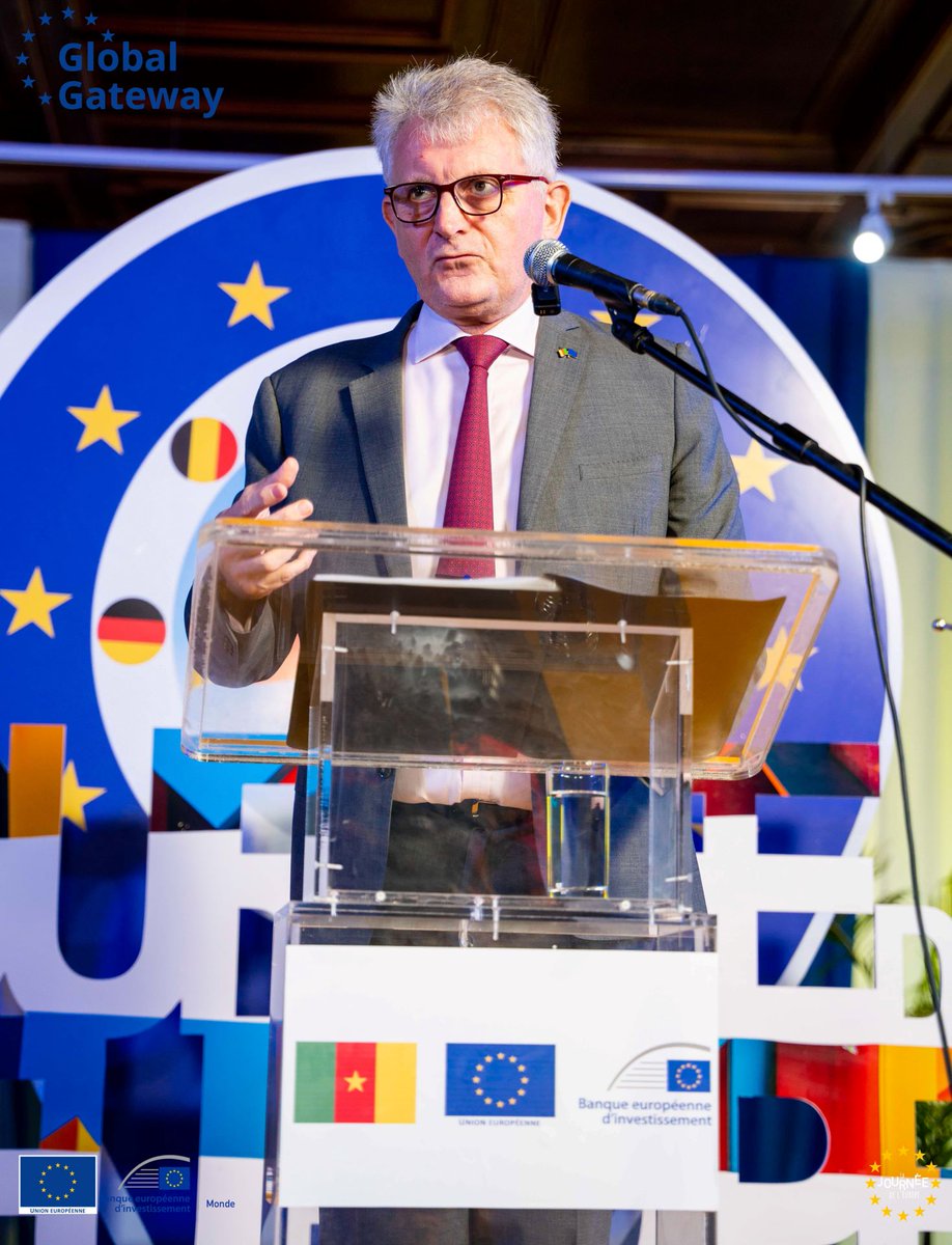 commwithuseu's tweet photo. We had the privilege of supporting the Delegation of the #EuropeanUnion to #Cameroon for the celebration of #EuropeDay under the theme of #culture and #partnerships as part of the #GlobalGateway strategy. 
Big thanks to our team members for their efforts in this impactful event! https://t.co/BA1jwkFzVz