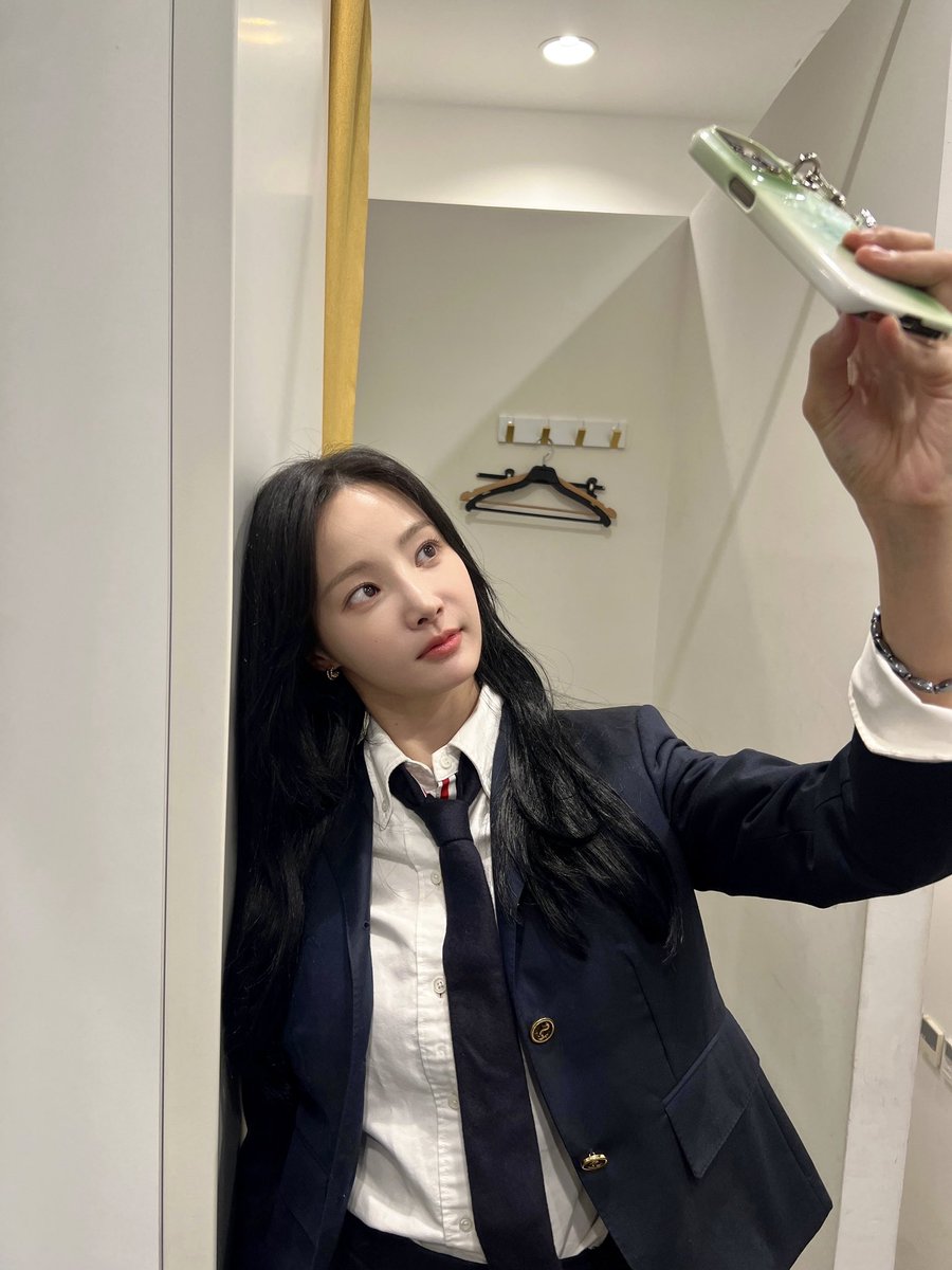 9atoent's tweet photo. [연우]

제작발표회는 세나의 비주얼 대잔치 ٩( ᐛ ) و✌
앞으로 <우리, 집> 함께 달릴 준비되셨나요?

🔜 MBC 새 금토드라마 <우리,집> 
5/24 (금) PM 9:50 첫 방송! https://t.co/AD19DiJJXk