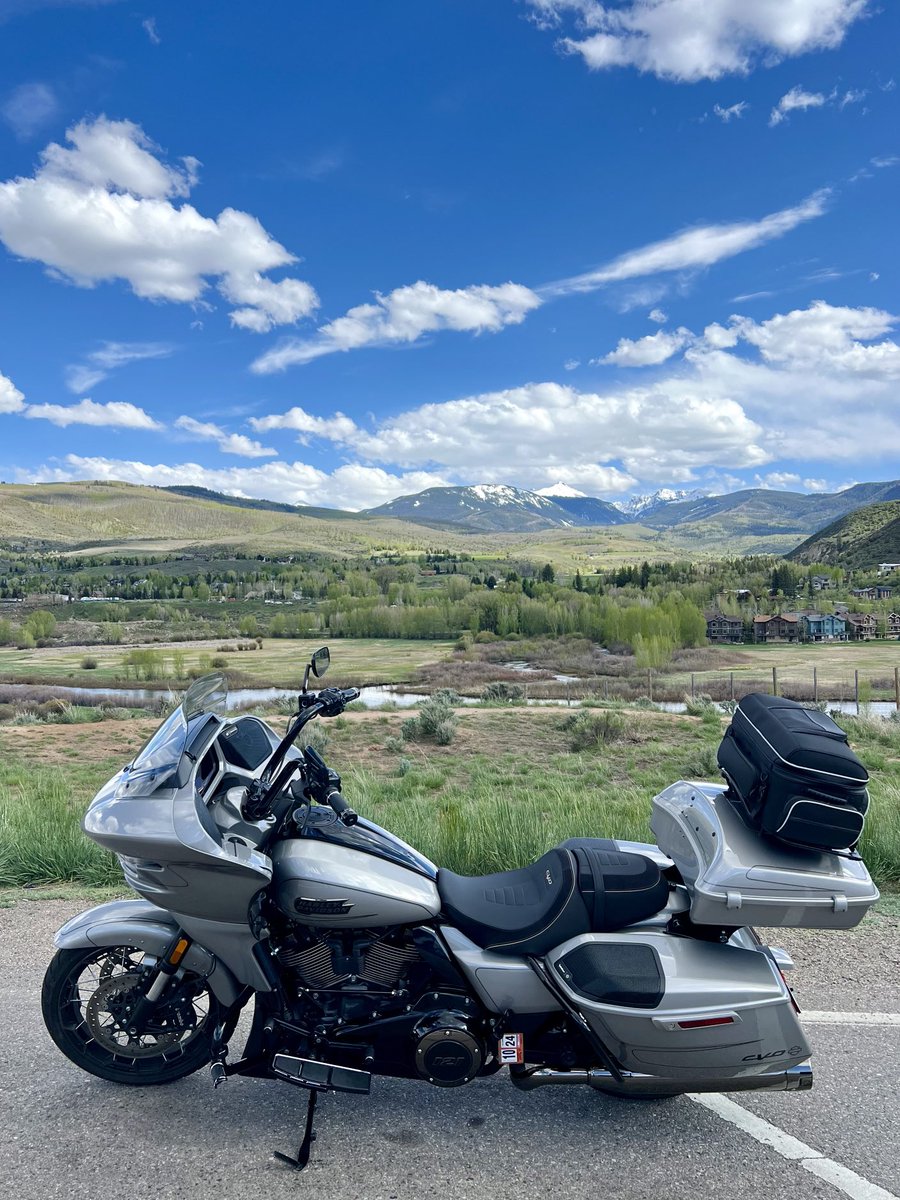 I70 in Colorado certainly didn’t disappoint today. But, we managed only 255 miles from Grand Junction, Colorado to Denver, Colorado on Day 4 of our return travels from the end of the Mother Road. #slowroll