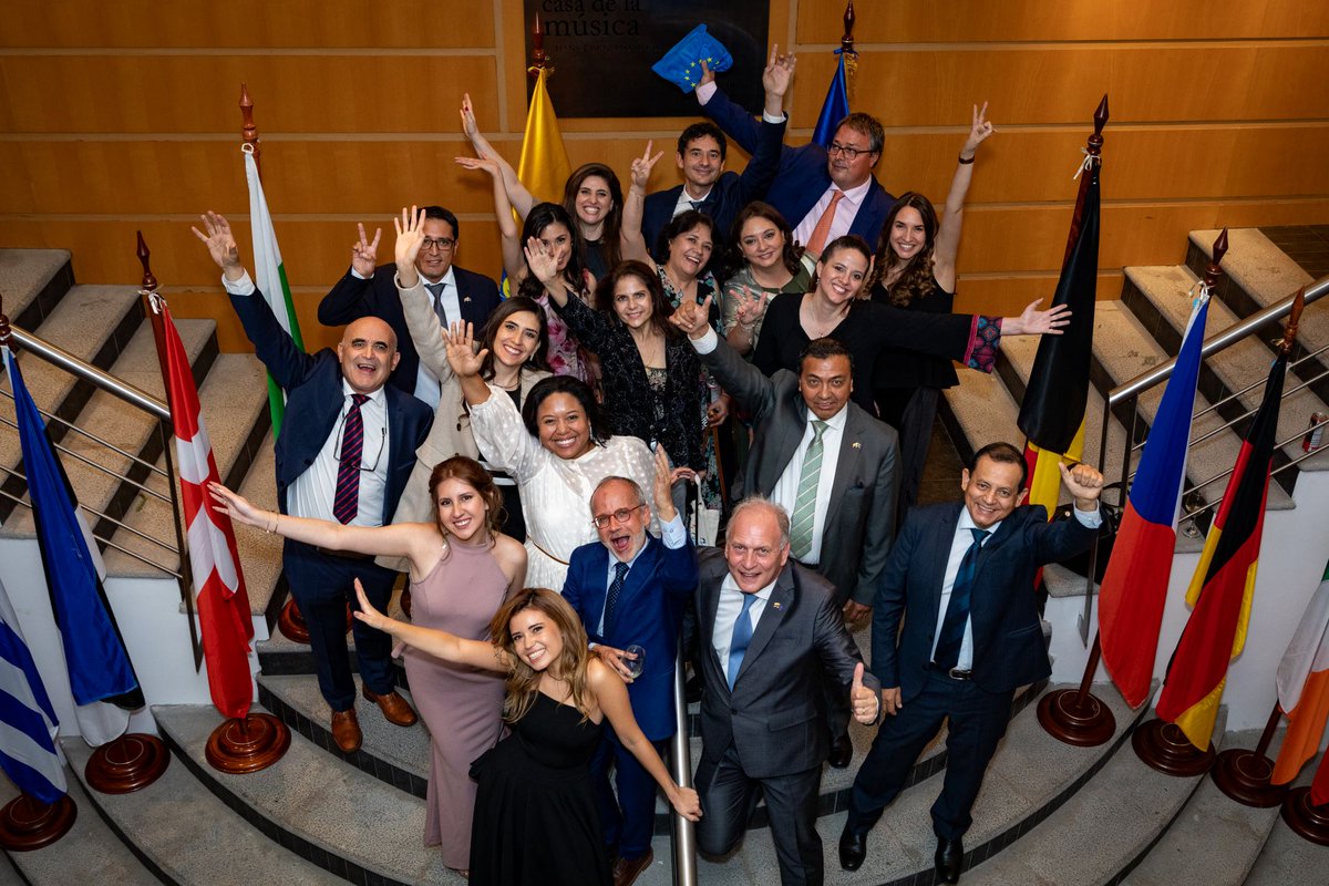 commwithuseu's tweet photo. We're thrilled to support the successful organisation of the "Dancing with Europe" concert, marking the grand opening of the #EU Month in #Ecuador!

A huge thank you to our amazing team members in Ecuador for their significant contribution to this successful event!

#EuropeDay https://t.co/dF8JKAqXcX