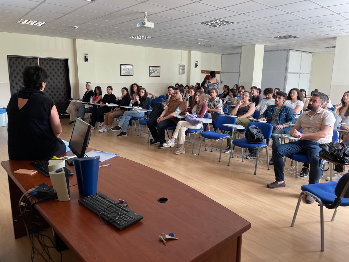 22 Mayıs 2024 tarihinde bölüm öğretim üyemiz  Doç. Dr. Füsun Kökalan Çımrın ve lisans öğrencimiz Elif Bağ "Tübitak 2209 Projeleri Nasıl Hazırlanır" başlıklı sunum gerçekleştirmiştir.