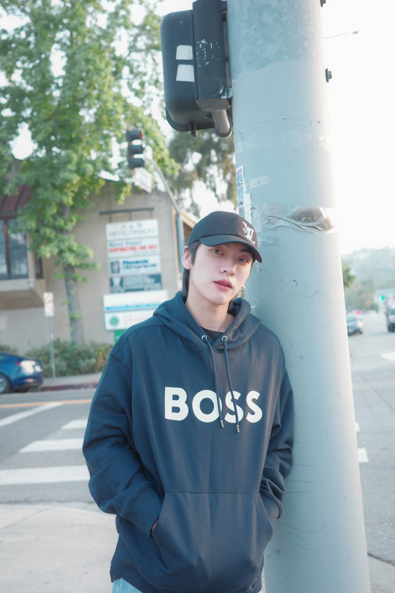 Bossckm_'s tweet photo. ✈️🇺🇸

#Bosschaikamon #ShawtyBoss #BoNoh https://t.co/PSQxS6WbzH
