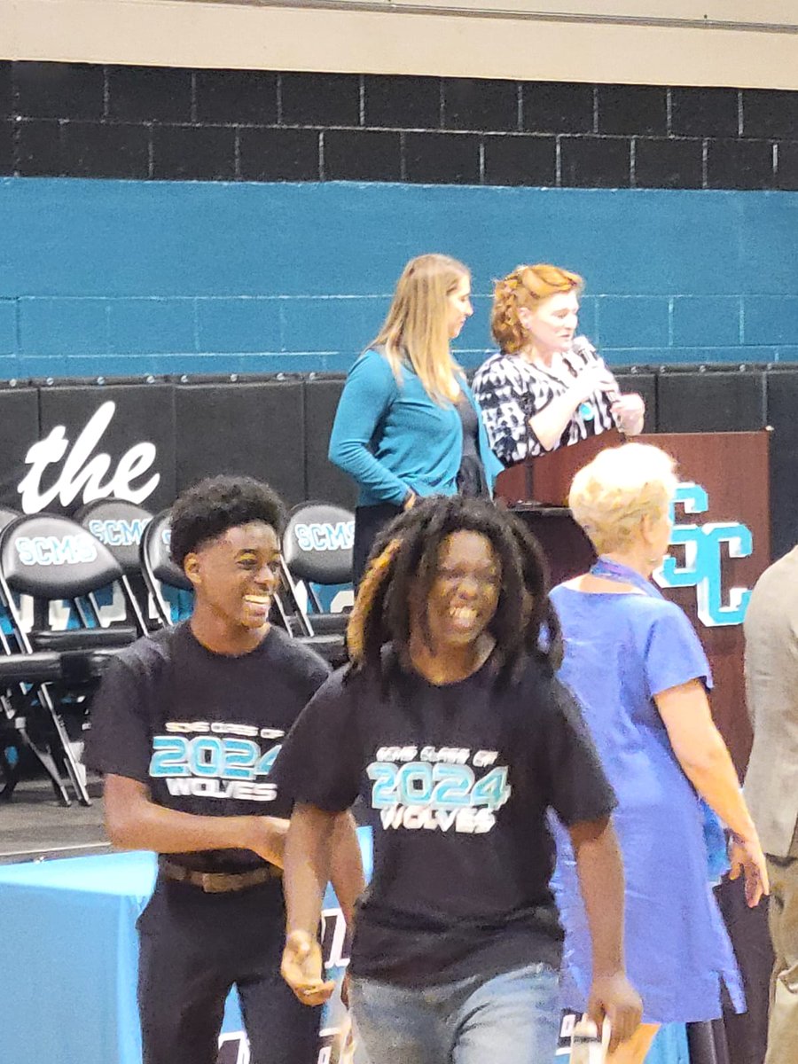 theboyfromlib's tweet photo. Junior high done, high school loading.  Congrats Izzy! 🖤🖤💪🏾💪🏾 #MyGuys #SecondBorn #NextGen #HerringMen https://t.co/8Yz91NRvwE