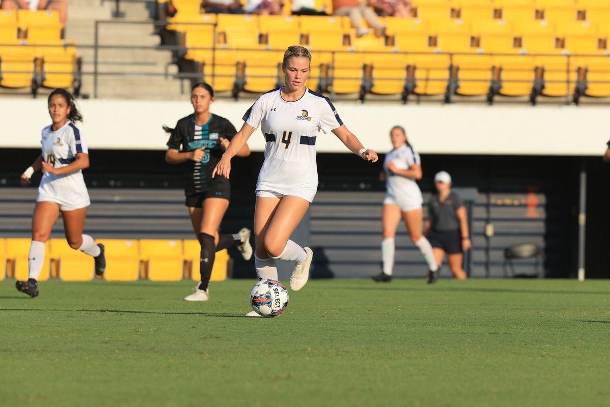 UNCGWSoccer's tweet photo. Join us in wishing a very happy birthday to Haydan Erck! #letsgoG 🎂🎈🎉 https://t.co/igCJye8dhT