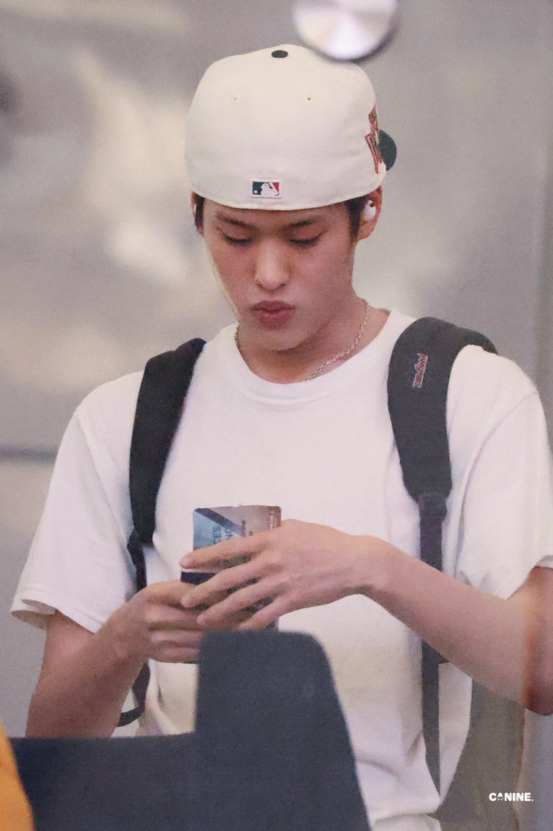 cAnine_teeth_03's tweet image. 240522 LAX🛫

#SOHEE #소희
#RIIZE #라이즈
#RISEandREALIZE