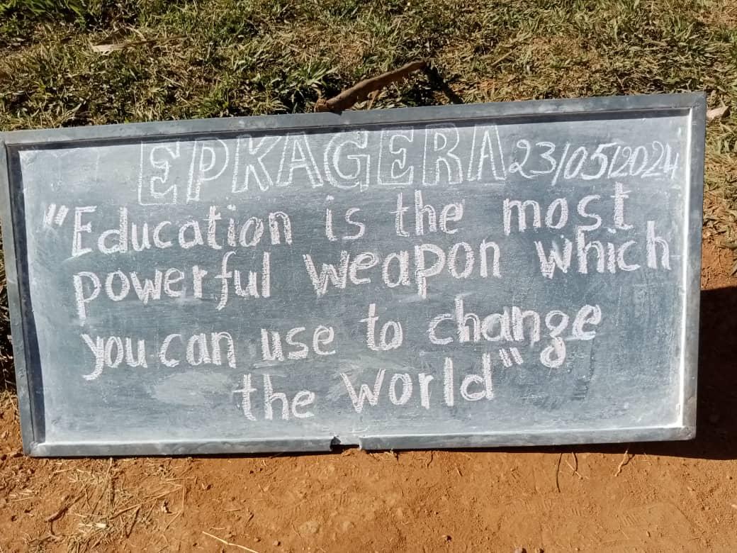 Mu gitondo cy'ishuli mu bigo bikorera mu Murenge wa kigarama abanyeshuli bahawe ibiganiro Ku ndangagaciro zigihugu.