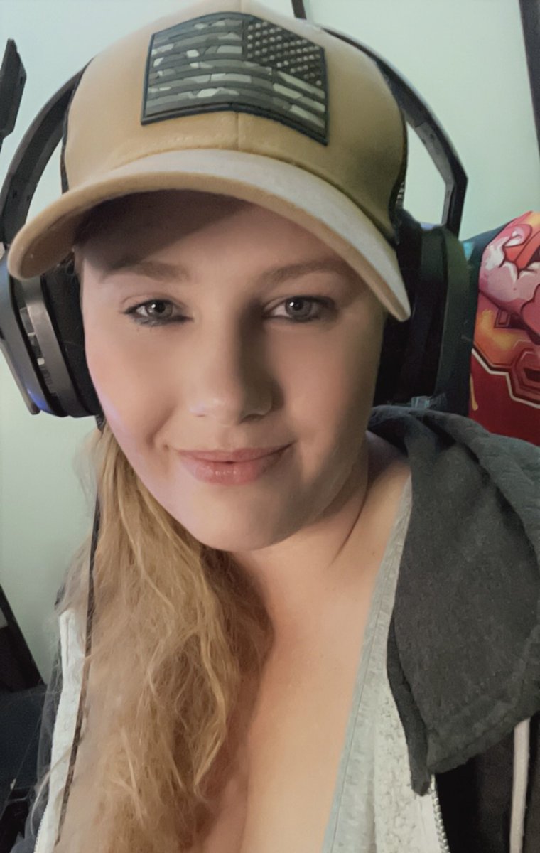 ValhallasQueen tweet media