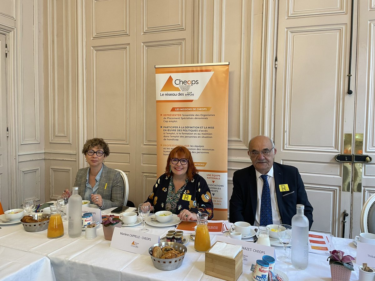 La conférence de presse Cheops sur les résultats 2023 des Cap emploi va démarrer. La présentation se fera côté Cheops par M Benazet président de Cheops , Mme Cappelle déléguée générale  de Cheops et Mme Le Pollozec , directrice de programme Cap emploi France Travail