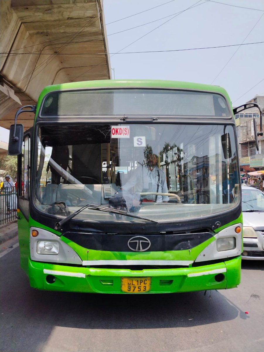 Traffic Alert Traffic is affected on Mathura Road in the carriageway from Sarita Vihar towards Badarpur due to breakdown of a bus near Jaitpur Mor. Kindly plan your journey accordingly.