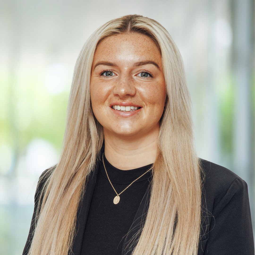 🌟 Happy Anniversary to New Homes Specialist, Heather Turner, also known as Hch! 
Heather is the smiley face around the office and is often found out and about on our new home developments. 

#TeamNicolandCo #HappyAnniversary #EmployeeAppreciation