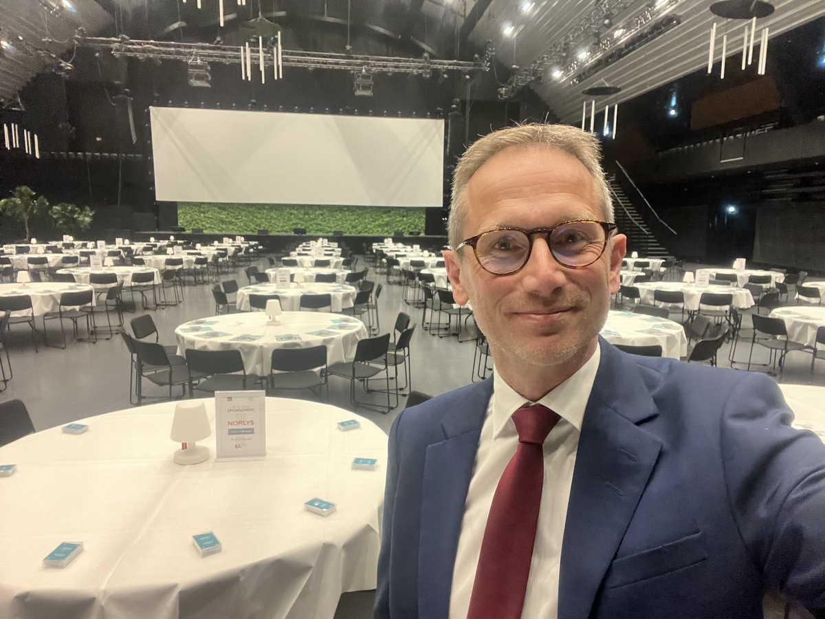Hold op, hvor jeg glæder mig! Snart åbner vi dørene til #Topmøde24, hvor vi byder velkommen til over 500 medlemmer, politikere og gæster til årets største begivenhed for #dkgreen 🤩 Vi ses!