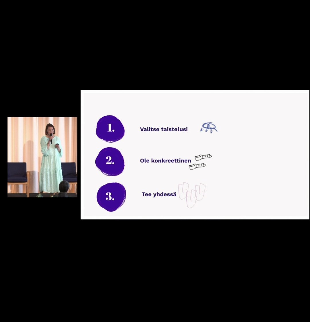 Upea <a href="/akuvaramaki/">Aku Varamäki</a> kertoi planetaarisesta markkinoinnista ja 5 vaatteen vuosi haasteesta. 

Nämä ovat 3 osuvaa pointtia, mihin tahansa yhteiskunnalliseen vaikuttamiseen. Ihmiset tarvitsevat konkretiaa, jota #viidenvaatteenvuosi haaste on tarjonnut ja siksi toiminut. <a href="/PingHelsinki/">PING Helsinki</a>